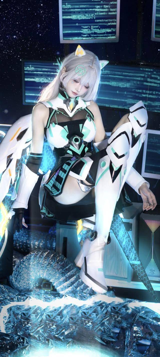 cos天选姬身材无敌！CQ9电子版入口走路摇(图8)